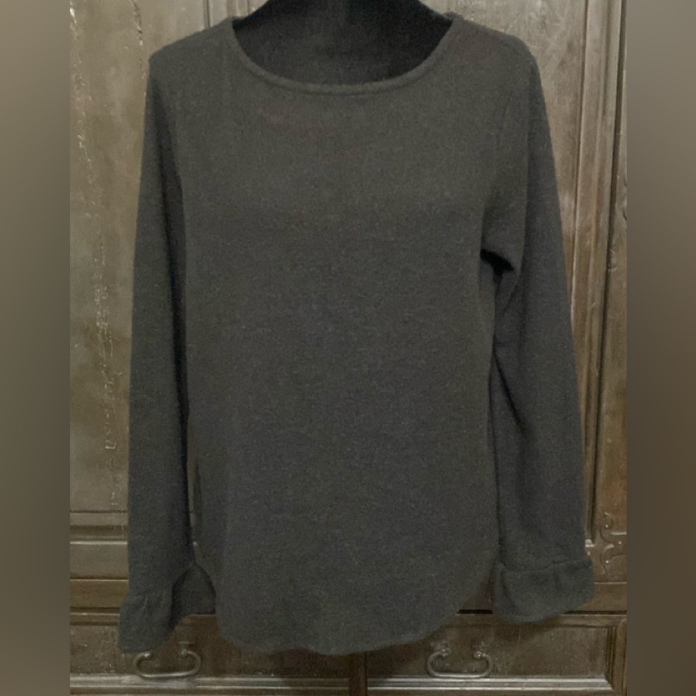 Elle Black Fuzzy longsleeves sweater - Size medium